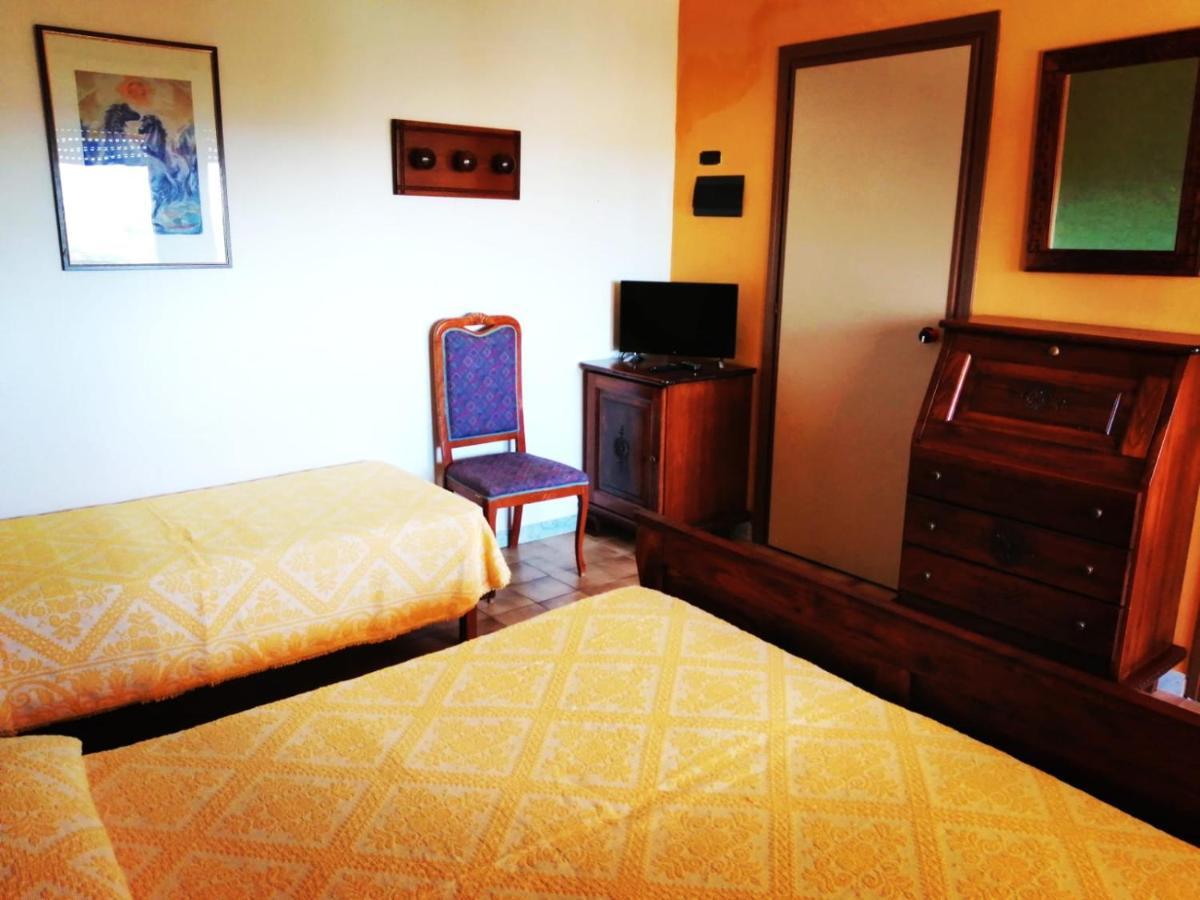 Malaspina Hotel & Resort Bosa Eksteriør billede